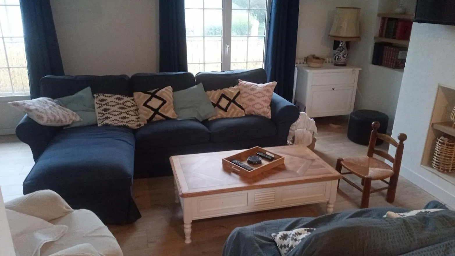 Semesterbostad Ploubalay Chambres Cuisine Sejour Frankrike