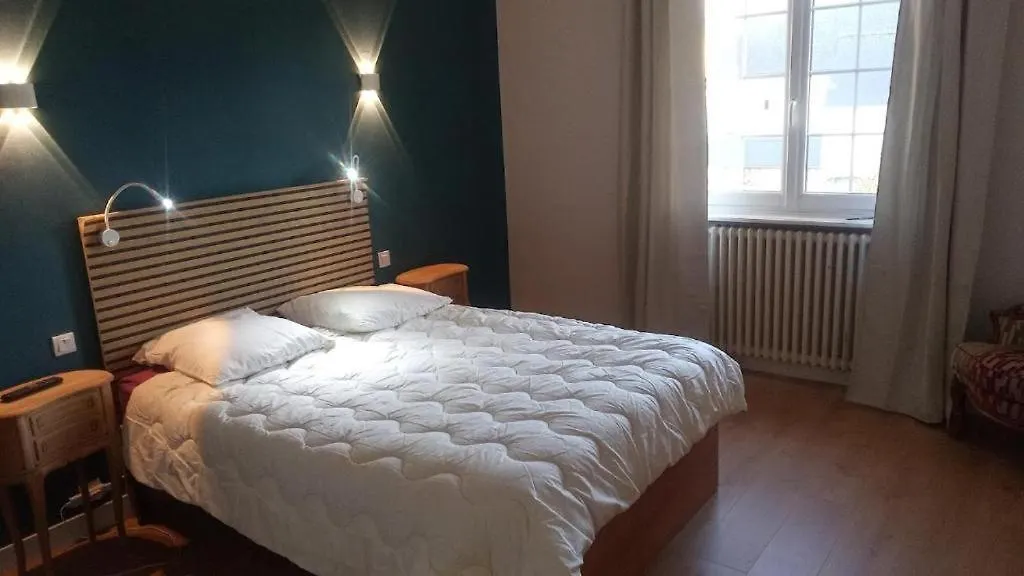 Feriehus Ploubalay Chambres Cuisine Sejour